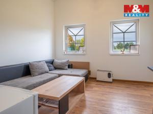 Prodej pozemku pro bydlení, Křenovice, 755 m2