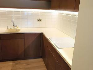 Pronájem kanceláře, Praha - Malá Strana, U lužického semináře, 77 m2