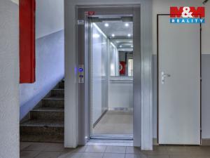 Pronájem bytu 1+1, Plzeň - Severní Předměstí, Sokolovská, 36 m2