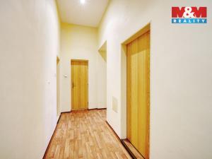 Prodej bytu 3+kk, Karlovy Vary, Zámecký vrch, 72 m2