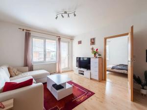 Prodej bytu 3+kk, Líšnice, 68 m2
