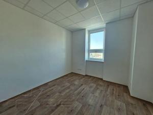 Prodej obchodního prostoru, Znojmo, Vídeňská třída, 5100 m2