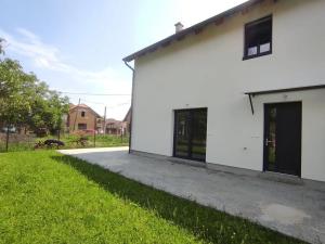 Pronájem rodinného domu, Záryby, 94 m2