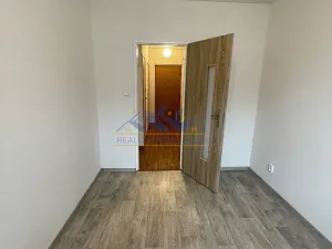 Pronájem bytu 2+kk, Komárov, Mládežnická, 56 m2