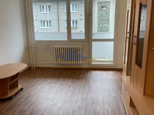 Pronájem bytu 2+kk, Komárov, Mládežnická, 56 m2