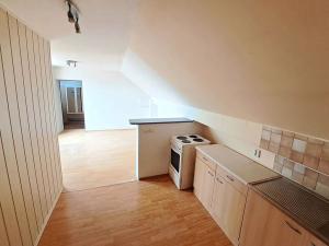 Prodej rodinného domu, Tečovice, 240 m2