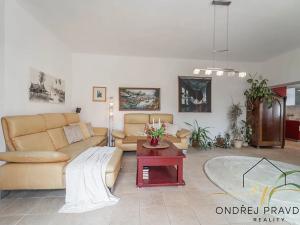 Prodej rodinného domu, Lety, Sokolská, 265 m2