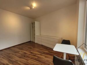 Pronájem bytu 1+kk, Praha - Modřany, Soukalova, 33 m2
