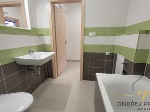 Pronájem bytu 1+kk, Praha - Modřany, Soukalova, 33 m2