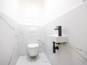 Prodej bytu 3+kk, Praha - Hostivař, náměstí Přátelství, 89 m2