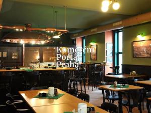 Pronájem restaurace, Praha - Smíchov, Radlická, 488 m2