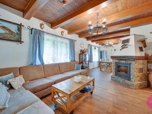 Prodej rodinného domu, Oskava, 247 m2