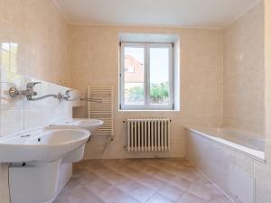 Prodej vily, Praha - Modřany, Rozvodova, 326 m2