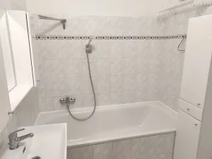 Pronájem bytu 2+kk, Praha - Vršovice, Sámova, 51 m2