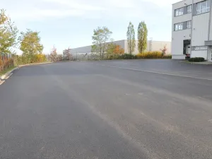 Pronájem komerčního pozemku, Praha, 2000 m2