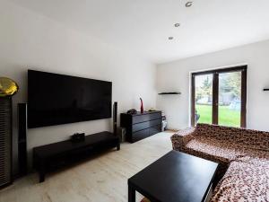 Prodej vícegeneračního domu, Nová Ves, 200 m2