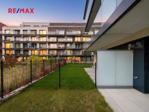 Pronájem bytu 1+kk, Praha - Žižkov, Šrámkové, 36 m2