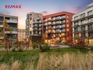 Pronájem bytu 1+kk, Praha - Žižkov, Šrámkové, 36 m2