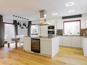 Prodej rodinného domu, Konojedy, 489 m2