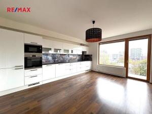 Prodej bytu 3+kk, Praha - Hloubětín, Modrého, 85 m2