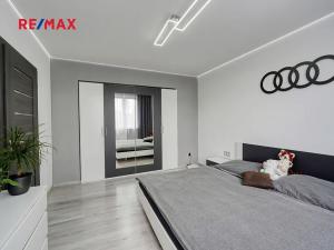 Prodej bytu 1+1, Chodová Planá, 35 m2