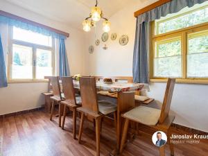 Prodej rodinného domu, Šárovcova Lhota, 128 m2