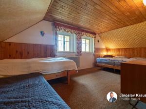 Prodej rodinného domu, Šárovcova Lhota, 128 m2