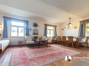 Prodej chalupy, Šárovcova Lhota, 128 m2