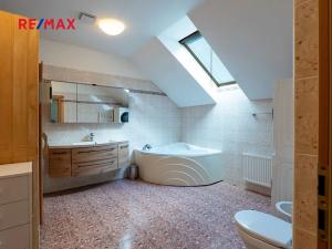 Prodej rodinného domu, Jesenice, Zdiměřická, 250 m2