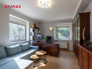 Prodej rodinného domu, Jesenice, Zdiměřická, 250 m2