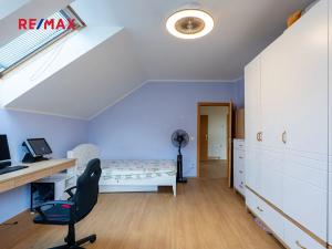 Prodej rodinného domu, Jesenice, Zdiměřická, 250 m2