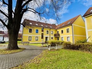 Prodej bytu 3+kk, Dobrá Voda u Českých Budějovic, Lázeňská, 63 m2