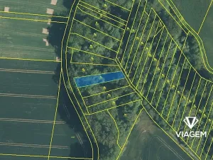 Prodej zahrady, Křenovice, 670 m2