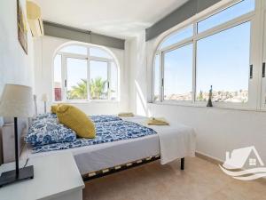 Prodej vily, San Miguel de Salinas, Španělsko, 198 m2