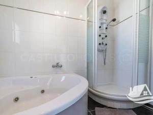 Prodej vily, San Miguel de Salinas, Španělsko, 198 m2