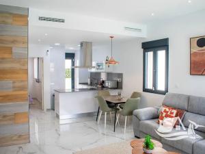 Prodej vily, Torrevieja, Španělsko, 95 m2