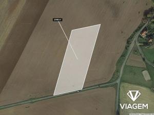 Prodej podílu pole, Hostim, 2609 m2