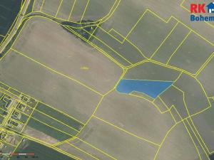 Prodej pole, Dolní Stakory, 4566 m2