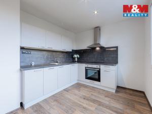 Prodej bytu 2+1, Karlovy Vary - Drahovice, Maďarská, 61 m2