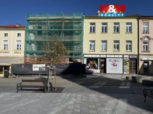 Pronájem obchodního prostoru, Karviná - Fryštát, Masarykovo nám., 140 m2