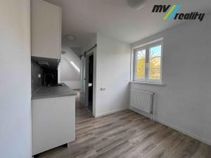 Pronájem bytu 1+kk, Praha - Břevnov, Cvičebná, 23 m2