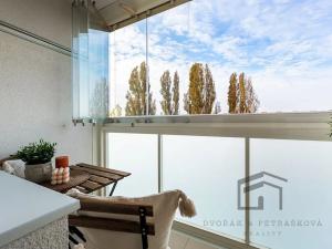 Prodej bytu 3+kk, Praha - Horní Měcholupy, Janovská, 63 m2