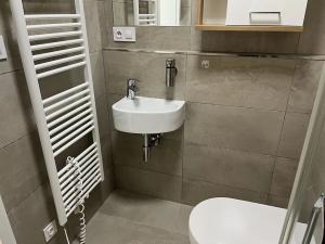 Pronájem bytu 3+kk, Praha - Jinonice, Nyklíčkova, 102 m2