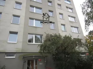Pronájem bytu 1+kk, Praha - Háje, Matúškova, 29 m2