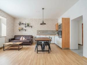 Prodej bytu 2+kk, Úpice, 3. května, 49 m2