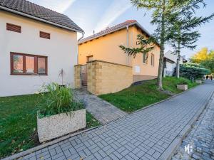 Pronájem výrobních prostor, Zlonín, Hlavní, 50 m2