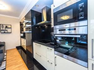 Pronájem bytu 2+kk, Praha - Stodůlky, Švejcarovo náměstí, 57 m2