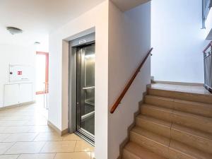 Pronájem bytu 2+kk, Praha - Stodůlky, Švejcarovo náměstí, 57 m2