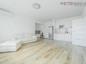 Pronájem bytu 3+kk, Praha - Záběhlice, U mlýna, 66 m2
