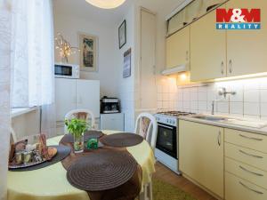 Prodej bytu 1+kk, Praha - Strašnice, Královická, 25 m2